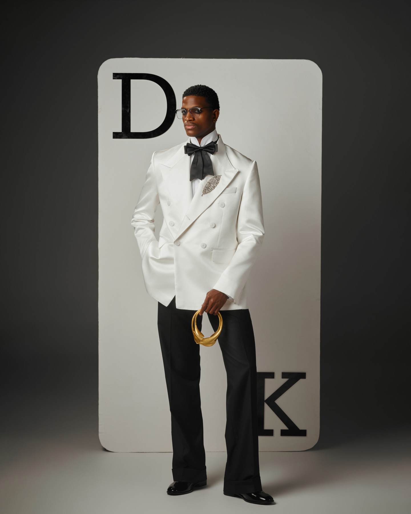 Белый мужской костюм-двойка: п – обзор и цена Men Formal Wear Black And White