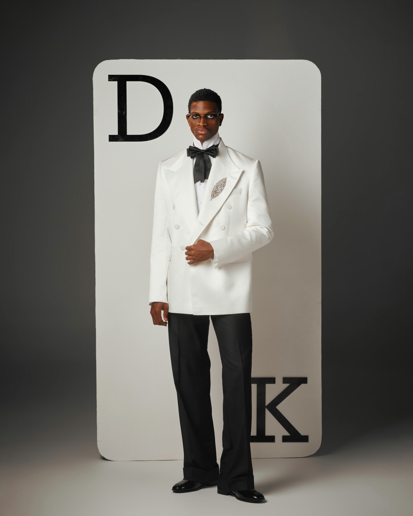 Белый мужской костюм-двойка: п – обзор и цена Men Formal Wear Black And White