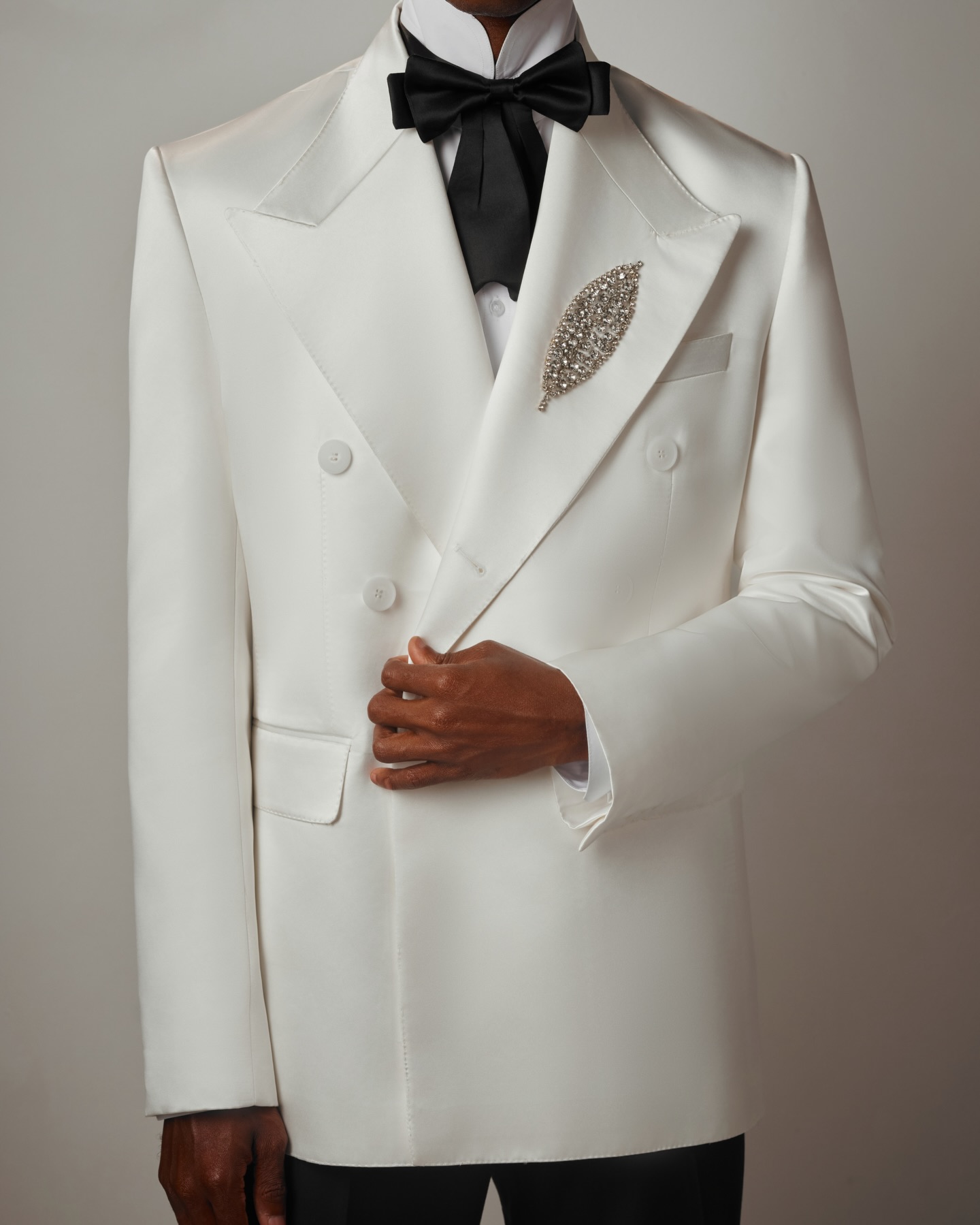 Белый мужской костюм-двойка: п – обзор и цена Men Formal Wear Black And White